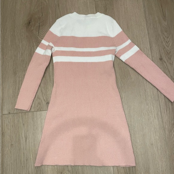Guess toddler sweater dress in pink - Picture 4 of 4